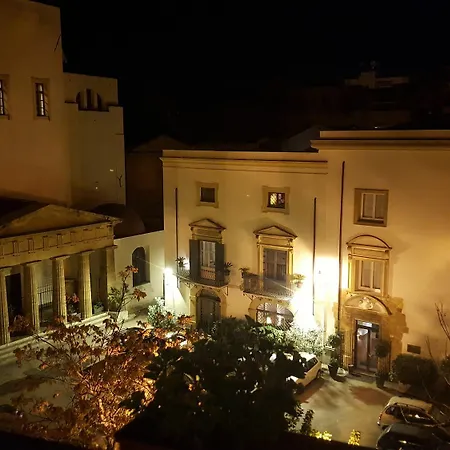 Palazzo De Castro Apartment